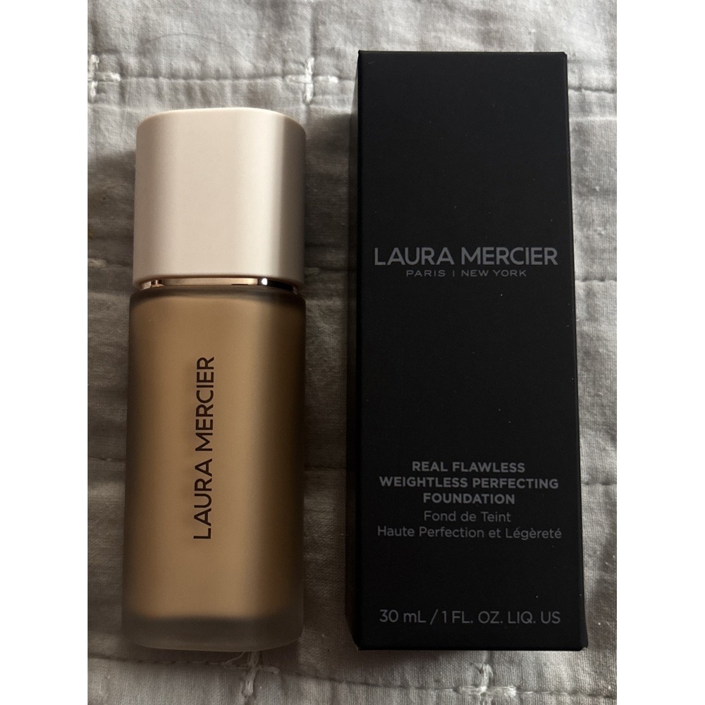 Laura Mercier Real Flawless Weightless Perfecting Foundation - 3W1 Dusk - NEW